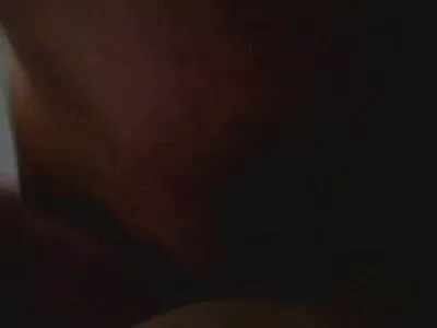 Lexi Luv បញ្ចេញ​ក្បាច់​ផ្លុំកញ្ចែ និង​វាយ​ចេញ​ក្រៅ​ផ្ទះ